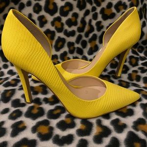 Did somebody say YELLOW? Jessica Simpson Size 10
